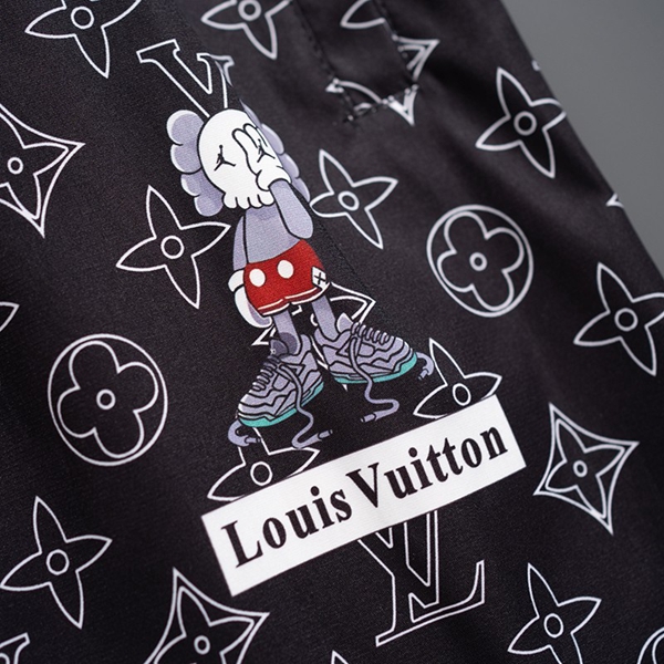 ブランドハーフパンツ側面デザイン